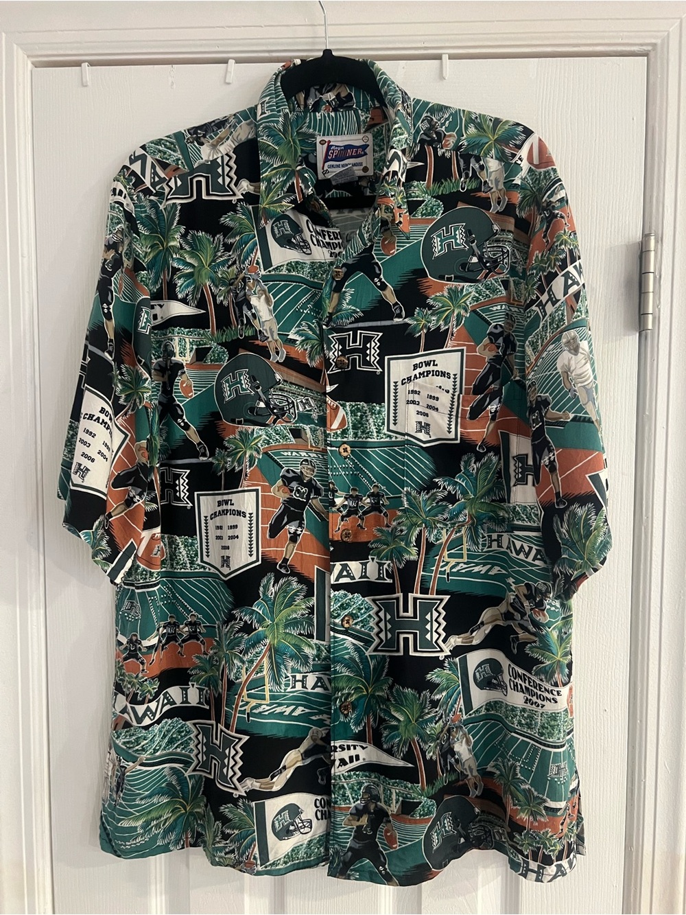 Vintage Reyn Spooner University of Hawaii Short Sleeve Button Down Shirt